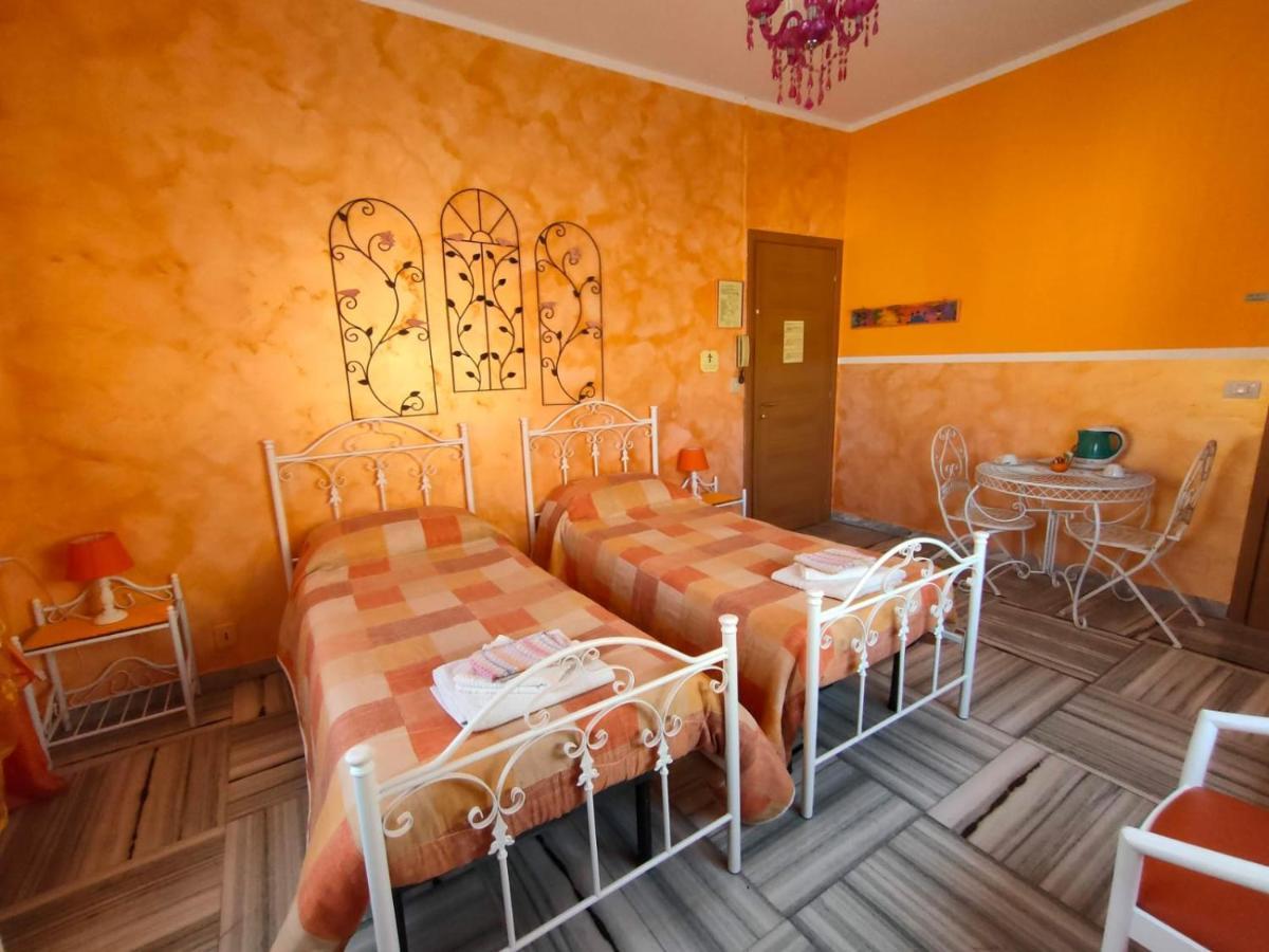 Hotel Serenella Turin Bagian luar foto