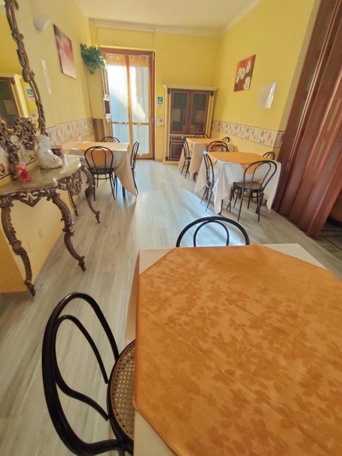 Hotel Serenella Turin Bagian luar foto