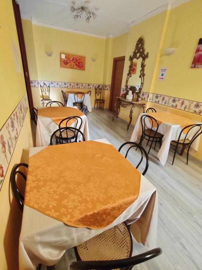 Hotel Serenella Turin Bagian luar foto